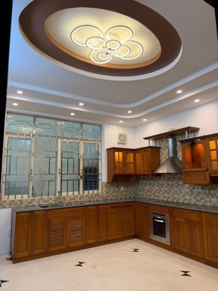 Nhà 5 tầng mặt tiền Hải Hồ 11ty5