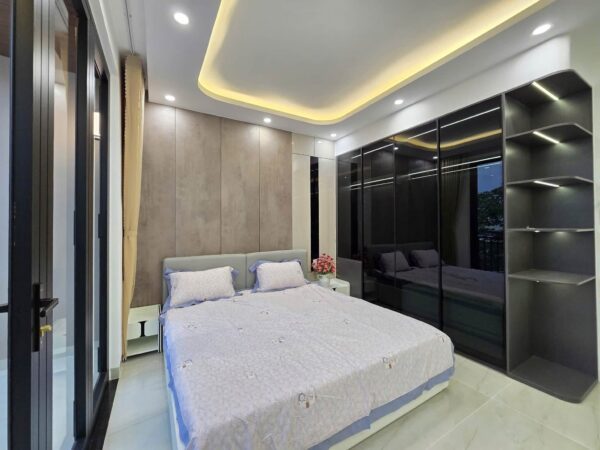 Nhà 3 tầng mặt tiền Nguyễn Huy Tự 7950