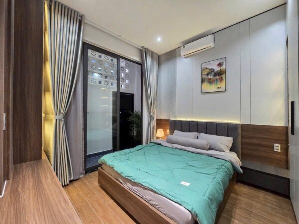 Nhà 3 tầng mặt tiền Nguyễn Chích 8500