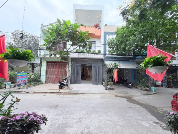 Nhà 3 tầng mặt tiền Lê Thiệt 7750