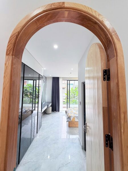 Nhà 3 tầng mặt tiền Lê Thiệt 7750