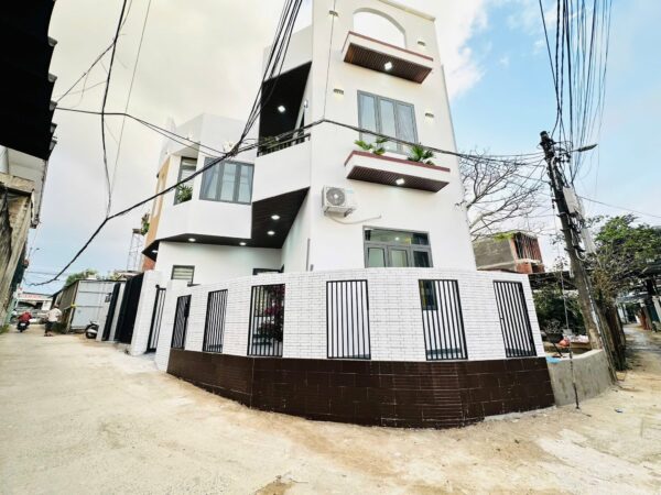 Nhà 2 tầng 2 mặt kiệt ô tô trường chinh 4600