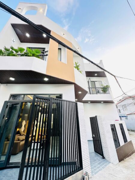 Nhà 2 tầng 2 mặt kiệt ô tô trường chinh 4600