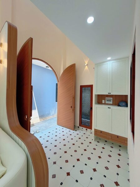 Nhà 2 tầng kiệt Hoàng Thúc Trâm, 4950