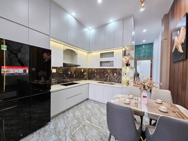 Nhà 2 tầng kiệt Nguyễn Lương Bằng, 3700