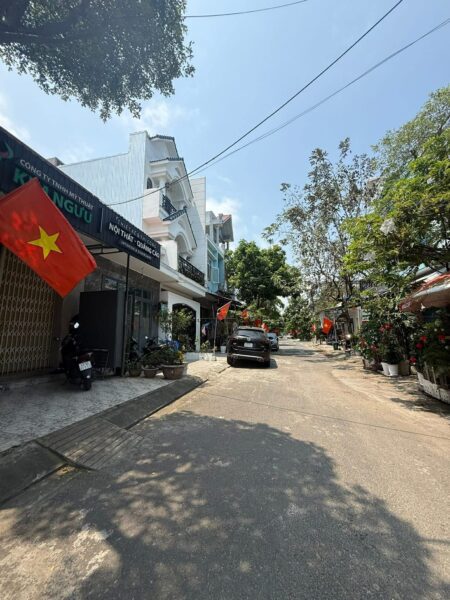 Nhà mê lửng mặt tiền Lê Thiệt 5490
