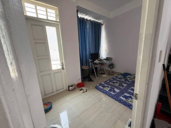 Nhà 4 tầng kiệt Lê Đình Dương 42mv, 4350