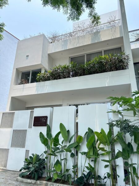 Biệt thự 3 tầng mặt tiền Thăng Long 27ty5