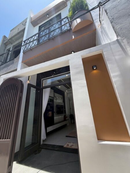 Nhà 2 tầng kiệt Nguyễn Phước Nguyên 3950
