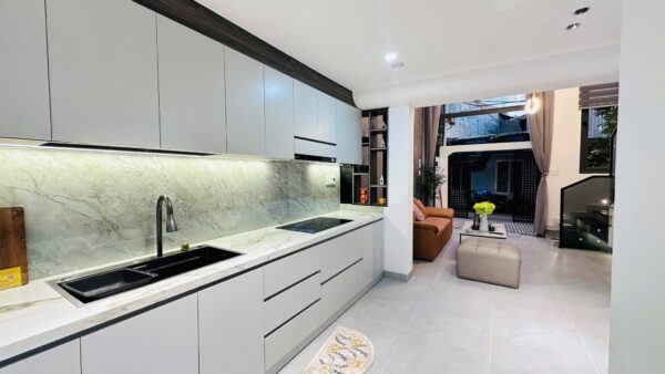 Nhà 3 tầng kiệt Lê Độ 60mv, 5550