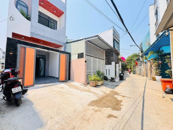 Nhà 2 tầng kiệt ô tô Nguyễn Công Hoan 5450
