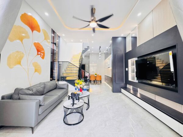 Nhà 2 tầng kiệt ô tô Nguyễn Công Hoan 5450