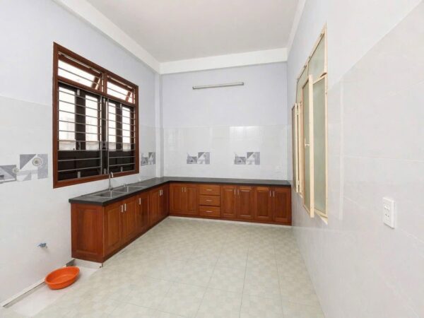 Nhà 3 tầng mặt tiền Nguyễn Hữu Dật 13ty
