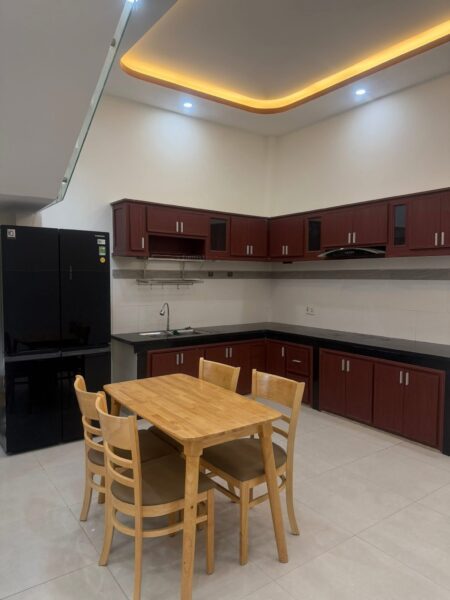 Nhà 2 tầng kiệt ô tô Hoàng Văn Thái 4850