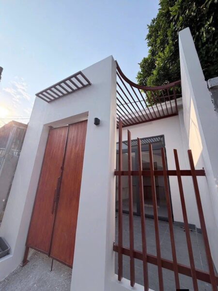 Nhà kiệt ô tô Cách mạng tháng 8 3250