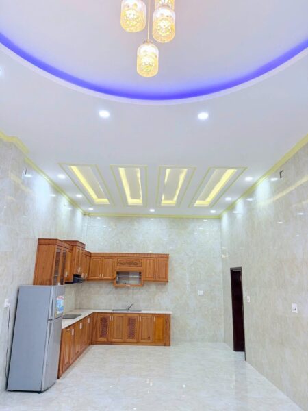 Biệt thự 3 tầng mặt tiền Chơn Tâm 290mv, 15ty5