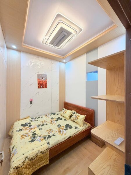 Nhà 2 tầng kiệt ô tô Hoàng Diệu 5900