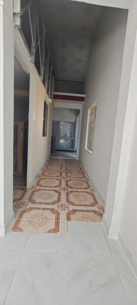 Nhà cấp 4 2 mặt kiệt ô tô Âu Cơ 92mv, 3850