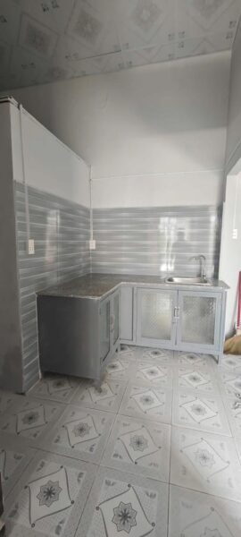 Nhà cấp 4 2 mặt kiệt ô tô Âu Cơ 92mv, 3850