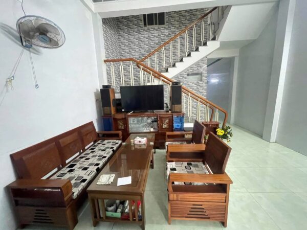 Nhà 2 tầng mặt tiền Lê Tấn Trung 11ty5