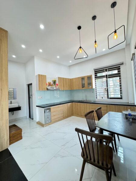 Nhà 3 tầng 2 mặt kiệt ô tô Nguyễn Mộng Tuân 4650