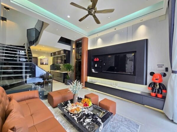 Nhà 3 tầng kiệt ô tô Tô Hiệu 81mv, 5650