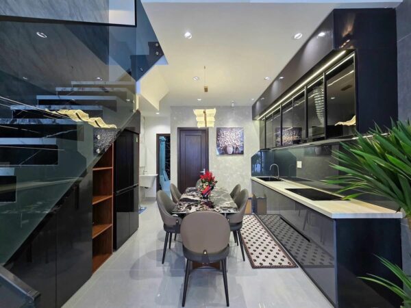 Nhà 3 tầng kiệt ô tô Tô Hiệu 81mv, 5650