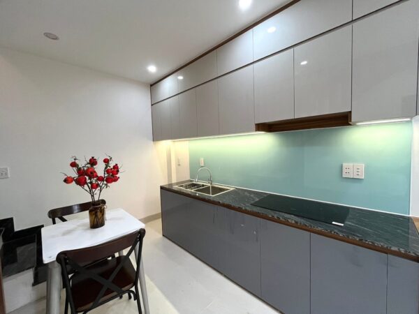 Nhà 3 tầng kiệt Nguyễn Lương Bằng 2550