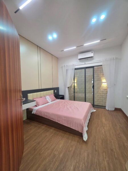 Nhà 3 tầng kiệt ô tô Âu Cơ 101mv, 5750