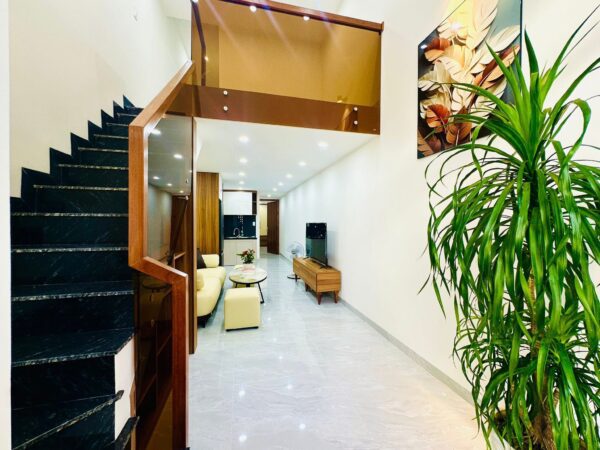 Nhà mê lửng kiệt ô tô Trần Xuân Lê 4200