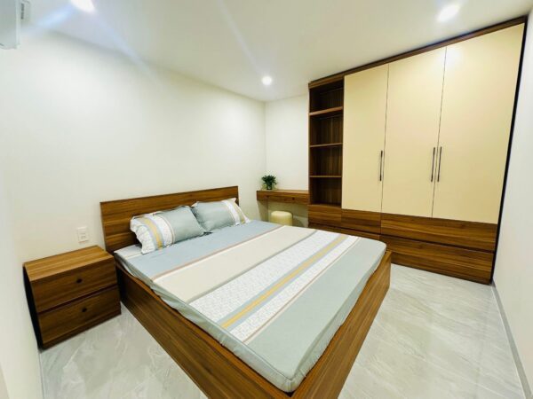 Nhà mê lửng kiệt ô tô Trần Xuân Lê 4200