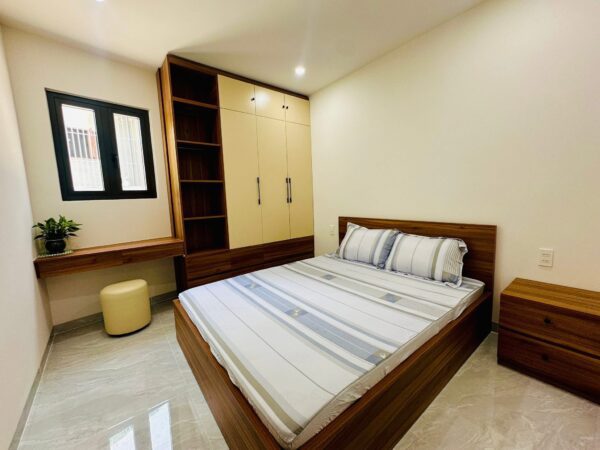 Nhà mê lửng kiệt ô tô Trần Xuân Lê 4200