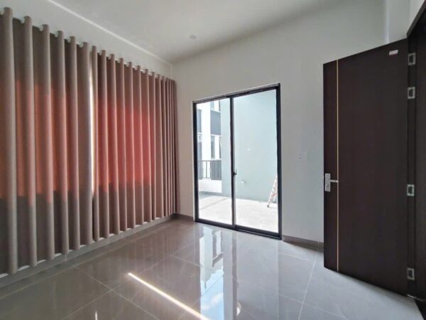 Nhà 3 tầng kiệt ô tô Trần cao Vân 70mv, 6550
