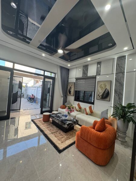 Nhà 3 tầng kiệt ô tô Phạm Nhữ Tăng 6750