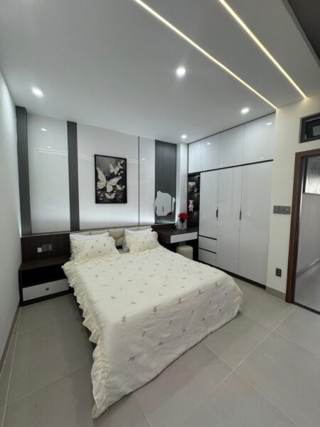 Nhà 3 tầng kiệt ô tô Phạm Nhữ Tăng 6750