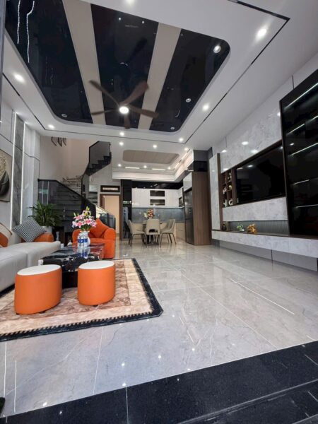 Nhà 3 tầng kiệt ô tô Phạm Nhữ Tăng 6750