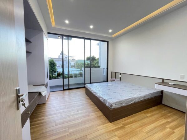 Nhà 3 tầng kiệt ô tô Bình Thái 1 , 80mv, 4950