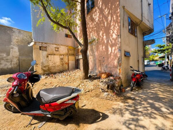 Đất kiệt ô tô Lê Độ 60mv, 3950