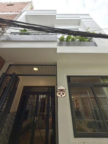 Nhà 2 tầng rưỡi kiệt Điện Biên Phủ 4900