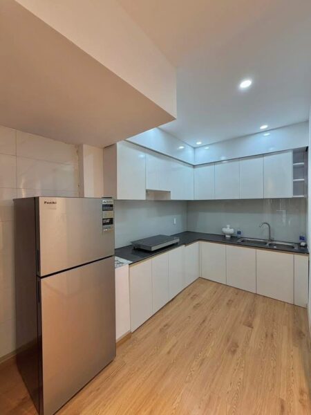 Nhà 2 tầng rưỡi kiệt Điện Biên Phủ 4900