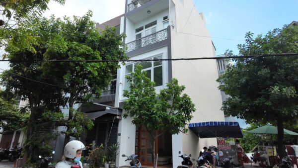 Nhà 4 tầng mặt tiền Cao Xuân Dục 8200