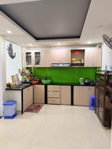 Nhà 2 tầng rưỡi kiệt Cù Chính Lan 87mv, 4900
