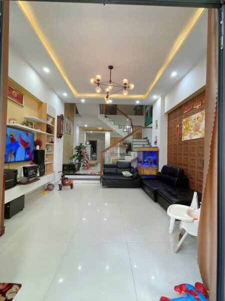 Nhà 3 tầng mặt tiền Xuân Hoà 6950