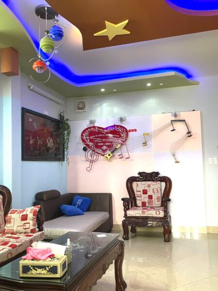 Nhà 4 tầng mặt tiền Nguyễn Chí Thanh 23ty5