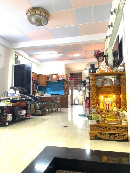Nhà 4 tầng mặt tiền Nguyễn Chí Thanh 23ty5