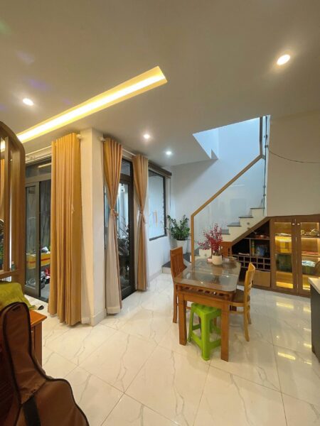 Nhà 2 tầng kiệt Lê Duẩn 50mv 3250