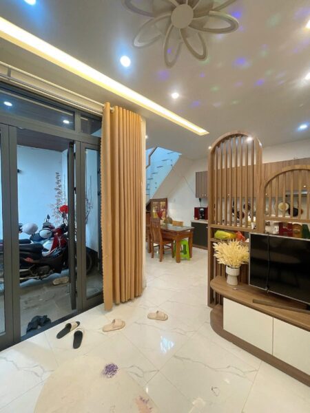 Nhà 2 tầng kiệt Lê Duẩn 50mv 3250
