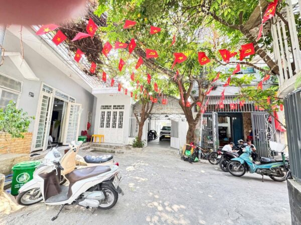 Nhà kiệt ô tô Nguyễn Mộng Tuân 130mv, 3250