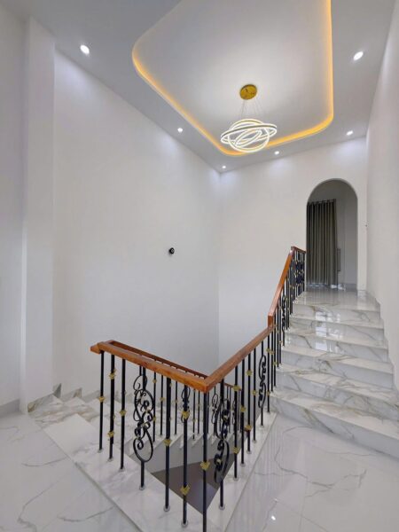 Nhà 3 tầng kiệt Núi Thành 66mv, 5550