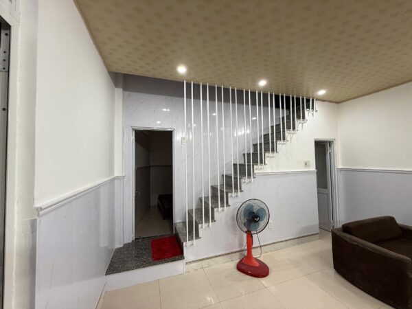 Nhà 2 tầng kiệt Tô Hiệu 42mv, 2850